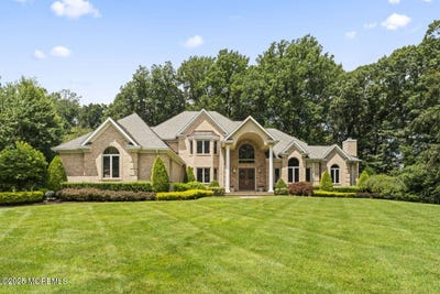 /international/us/7-red-oak-run-holmdel-nj-110101190854/