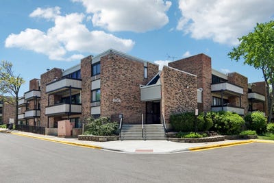 /international/us/1806-hemlock-place-schaumburg-il-110108532058/