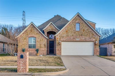 /international/us/8312-teja-trail-benbrook-tx-110105002490/