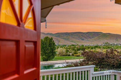 /international/us/5158-s-surprise-way-boise-id-110099557960/