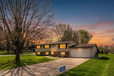 /international/us/w869-summit-court-green-lake-wi-110108449649/