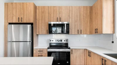 /international/us/17365-w-lower-buckeye-road-goodyear-az-110104239647/