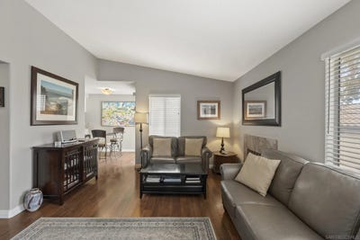 /international/us/7439-altiva-place-carlsbad-ca-110119595060/