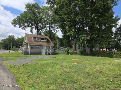 /international/us/261-state-route-36-hazlet-nj-110110300799/