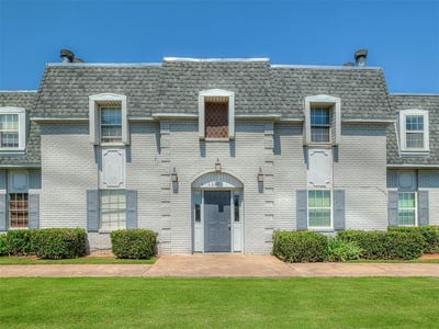 /international/us/11301-n-may-avenue-oklahoma-city-ok-110108888716/