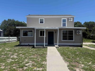 /international/us/215-s-11th-st-aransas-pass-tx-110108437210/