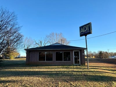 /international/us/112-elwood-ave-danville-va-110104815241/