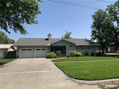/international/us/1117-19th-street-belleville-ks-110105236821/