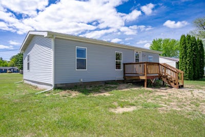 /international/us/801-n-harvey-street-necedah-wi-110108234462/