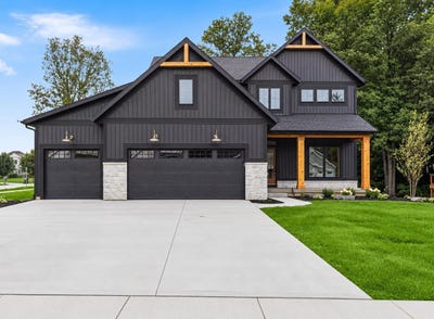 /international/us/1934-creekside-drive-sw-byron-center-mi-110110294641/
