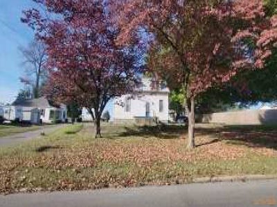/international/us/1120-n-market-st-mount-carmel-il-110107407026/