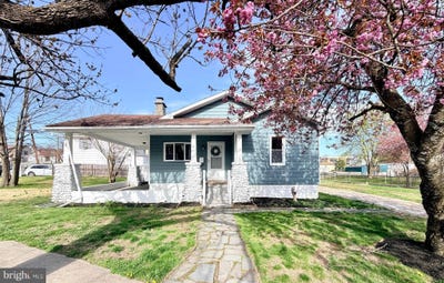 /international/us/8-joan-terrace-hamilton-nj-110107255939/