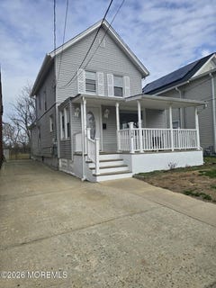 /international/us/194-river-street-red-bank-nj-110106496028/