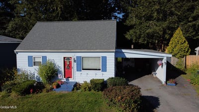 /international/us/5-n-greenway-queensbury-ny-110110381879/
