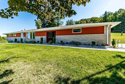 /international/us/1909-halleck-road-morgantown-wv-110094706976/