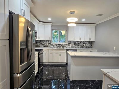 /international/us/174-palisade-avenue-garfield-nj-110108476285/