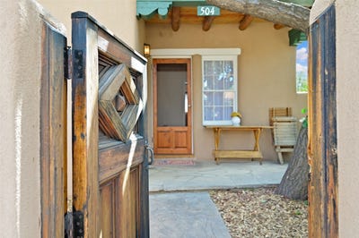 /international/us/504-adolfo-street-santa-fe-nm-110109985455/