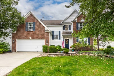 /international/us/11559-klotz-farm-boulevard-fishers-in-110120549580/