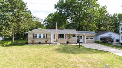 /international/us/2530-white-oaks-drive-beloit-wi-110108297851/