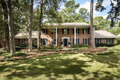 /international/us/3-oakmont-court-little-rock-ar-110120020791/