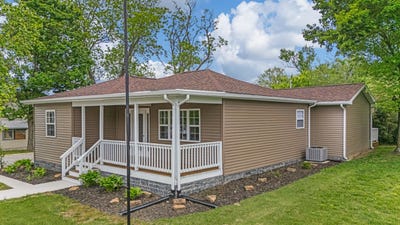 /international/us/104-e-9th-street-willow-springs-mo-110107634446/