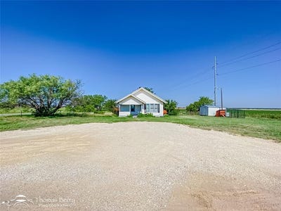 /international/us/1608-county-road-401-merkel-tx-110101126473/