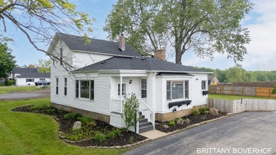 /international/us/5622-wing-avenue-se-kentwood-mi-110099870106/
