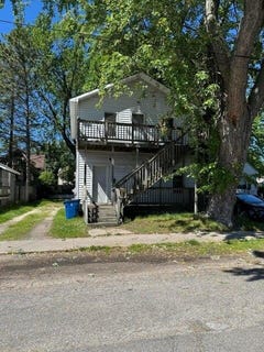 /international/us/264-6th-avenue-manistee-mi-110107409569/