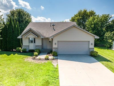 /international/us/133-summerfield-court-waverly-mn-110100801717/
