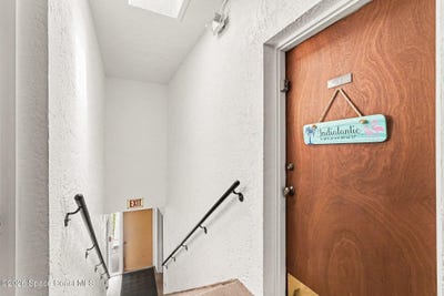 /international/us/2700-n-highway-a1a-indialantic-fl-110120060767/
