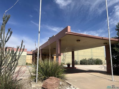 /international/us/200-s-linam-st-hobbs-nm-110108571675/