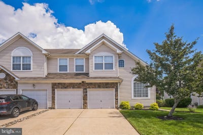 /international/us/31-cypress-point-road-mount-holly-nj-110101239977/