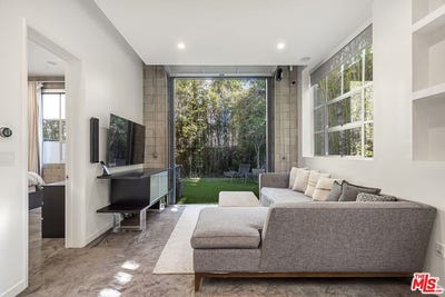 /international/us/710-n-orlando-ave-west-hollywood-ca-110108709309/