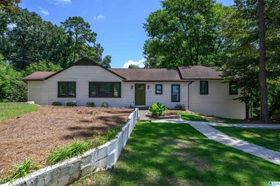 /international/us/2301-jacobs-road-vestavia-hills-al-110120581682/