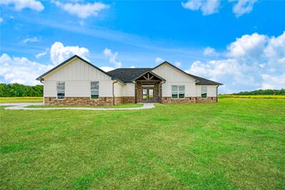 /international/us/451-county-road-26850-petty-tx-110110020867/