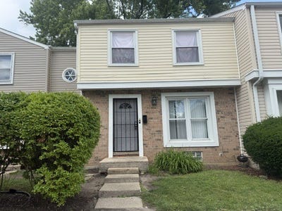 /international/us/1133-williamsburg-road-country-club-hills-il-110108930975/