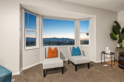 /international/us/9750-s-indian-ridge-dr-sandy-ut-110107228980/