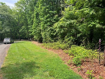 /international/us/00-cedar-trail-mount-airy-nc-110084418908/