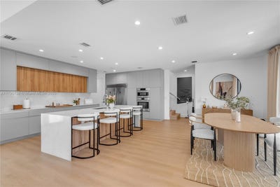 /international/us/1509-sw-15th-st-miami-fl-110099068134/