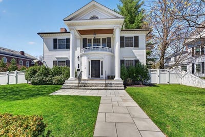 /international/us/377-walnut-st-newton-ma-110107073973/