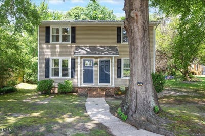 /international/us/105-107-n-mason-street-apex-nc-110101062635/