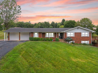 /international/us/425-parker-memorial-drive-olive-hill-ky-110100870341/