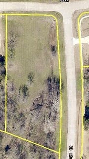/international/us/2202-mountain-lakes-drive-cedar-hill-tx-110107890342/