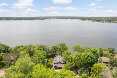 /international/us/3035-lakeshore-avenue-medina-mn-110099029672/?lang=en