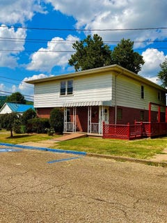 /international/us/270-duerr-street-new-martinsville-wv-110101856783/