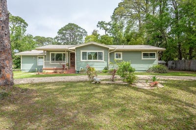 /international/us/13-adams-st-apalachicola-fl-110098543967/