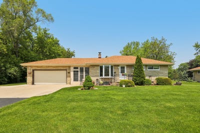 /international/us/1406-e-oakwood-rd-oak-creek-wi-110099987196/