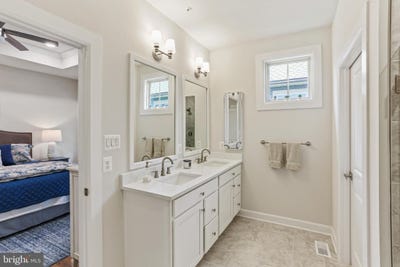 /international/us/384-crown-point-drive-frederick-md-110100480029/