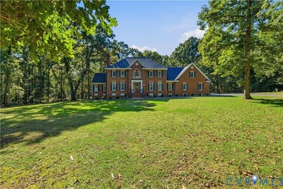 /international/us/2611-glenalmond-court-powhatan-va-110120558217/