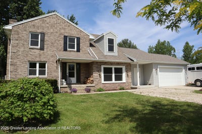 /international/us/2843-spruce-road-eaton-rapids-mi-110108443562/